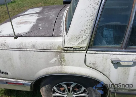 1990 Buick Electra Park Avenue из США, поврежденный, VIN 1G4CW54CXL1649022